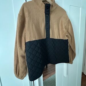 J. Crew Fleece Pullover Tan and Black Fleece with Quilted Bottom Women’s Medium
